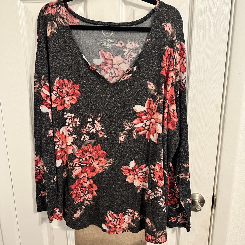 Maurices Gray and Floral Top 3X